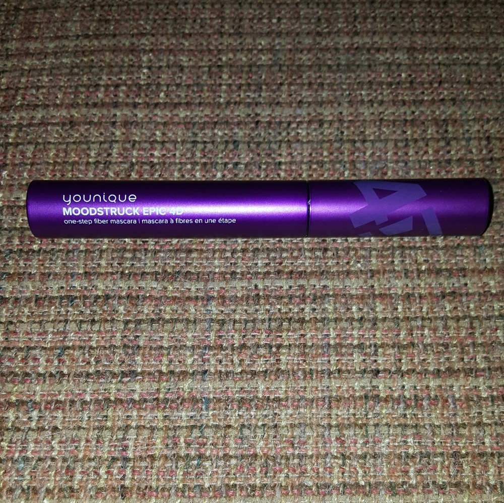 Moodstruck Epic 4D Mascara